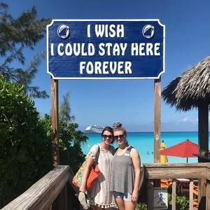 Meet your Posher, Leanne